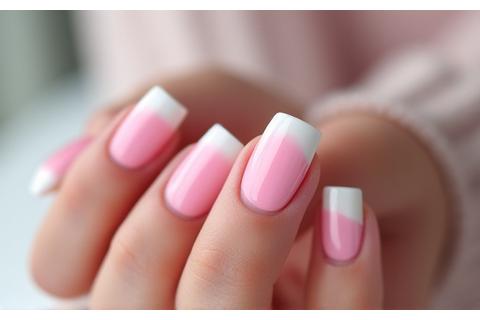 French Manucure style baby-boomer, dégradé subtil